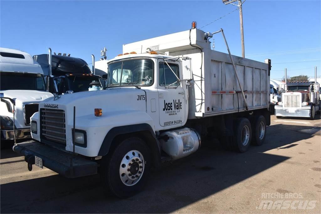 Mack RD688S Camiões basculantes