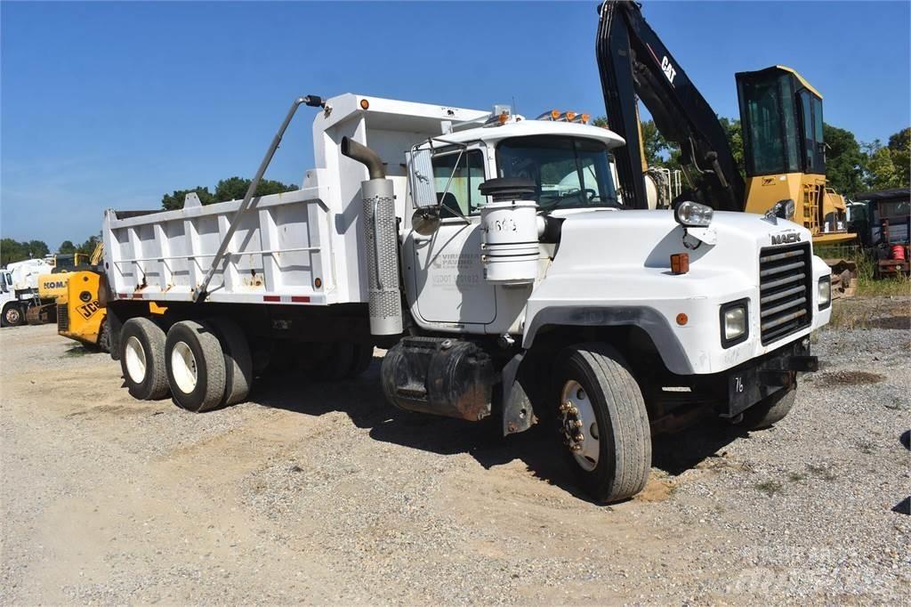 Mack RD690S Camiões basculantes