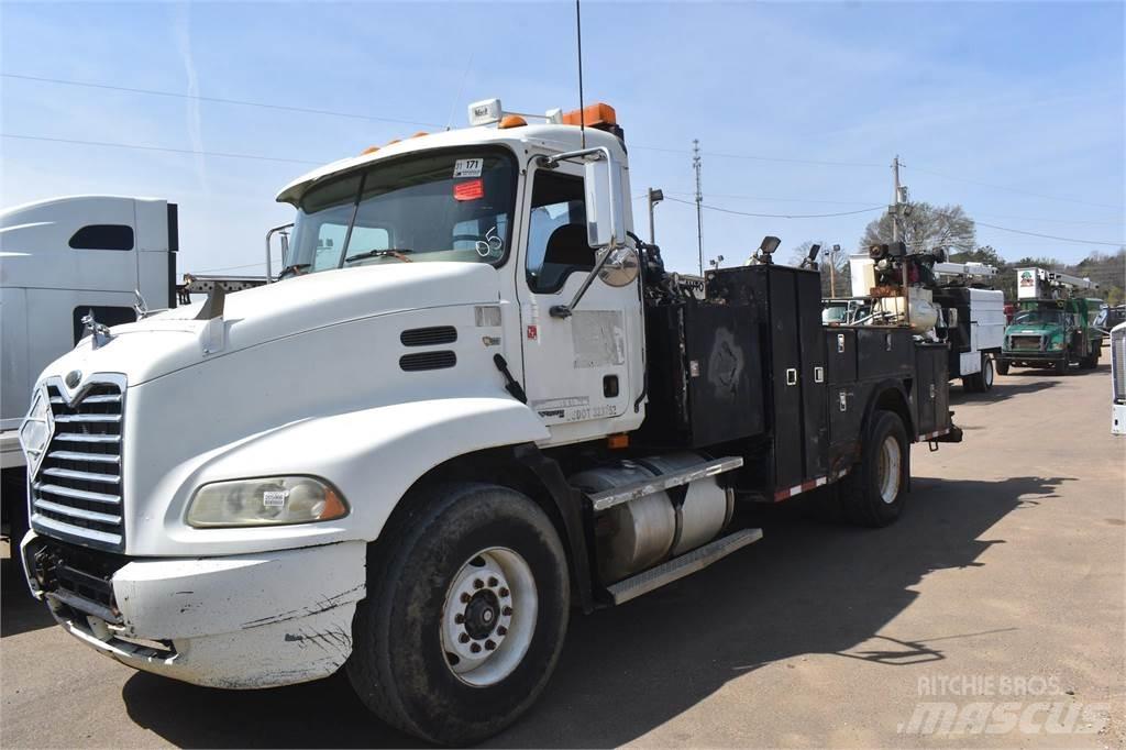 Mack VISION CX612 Camiões Municipais / Uso Geral