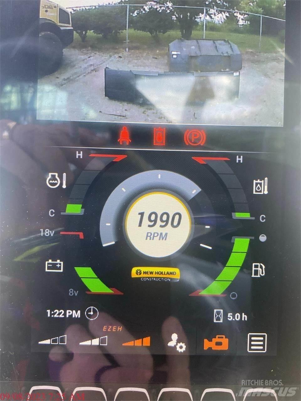 New Holland C332 Carregadoras de direcção deslizante