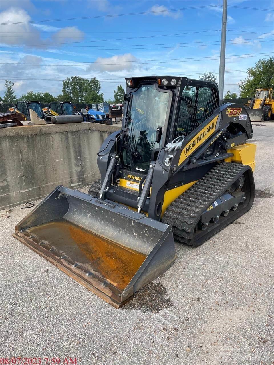 New Holland C337 Carregadoras de direcção deslizante