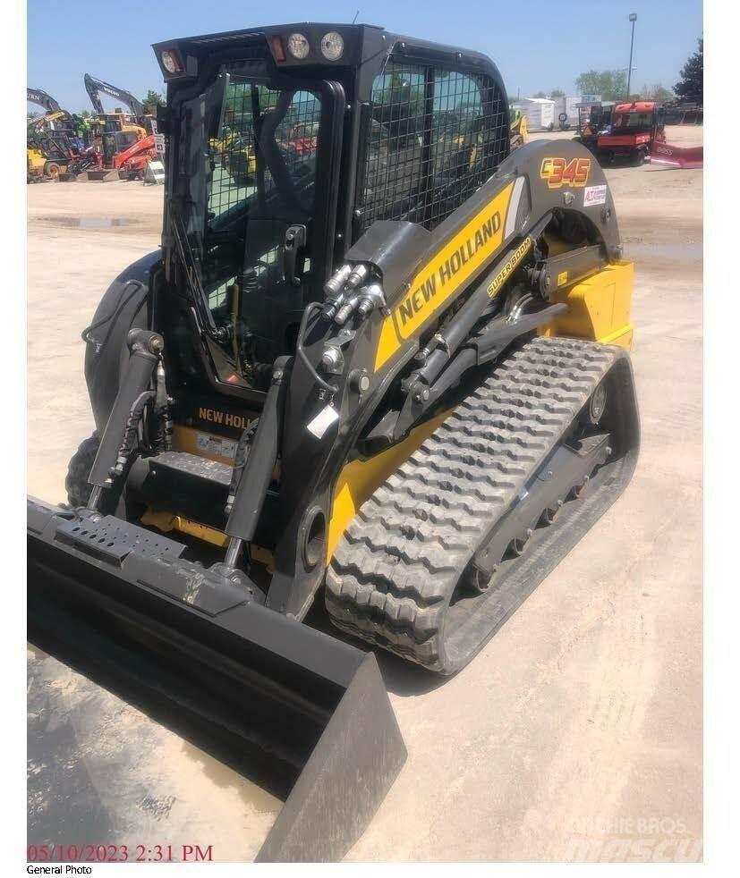 New Holland C345 Carregadoras de direcção deslizante