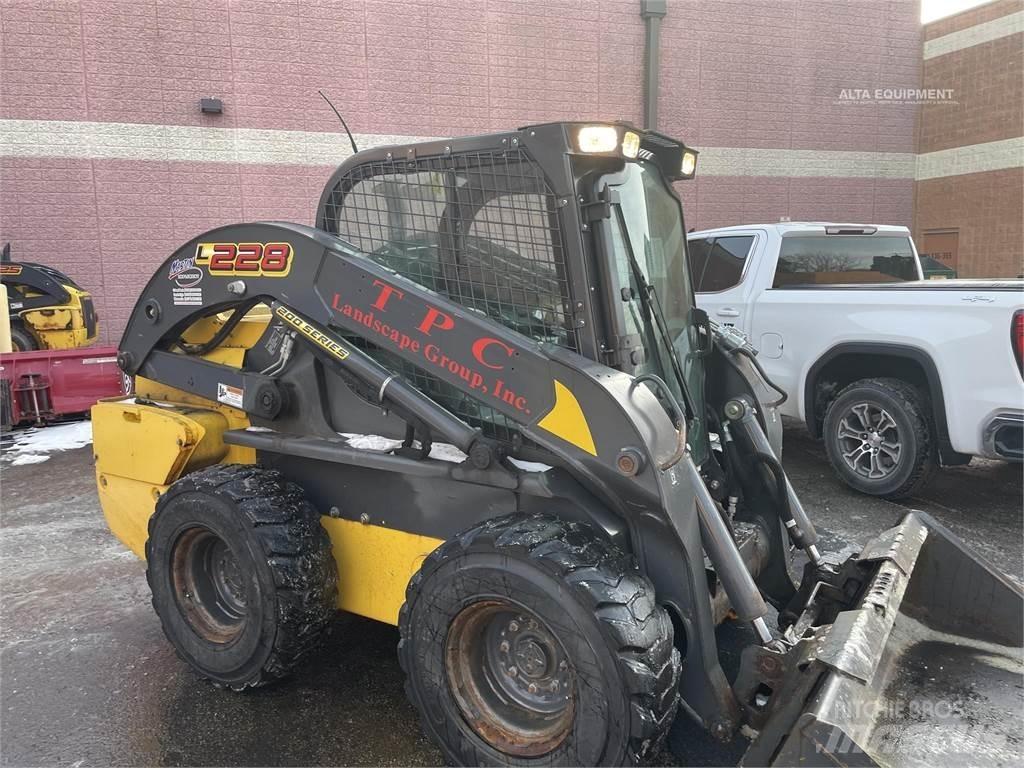 New Holland L228 Carregadoras de direcção deslizante
