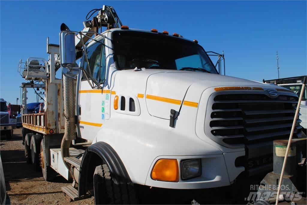Sterling L8500 Camiões grua