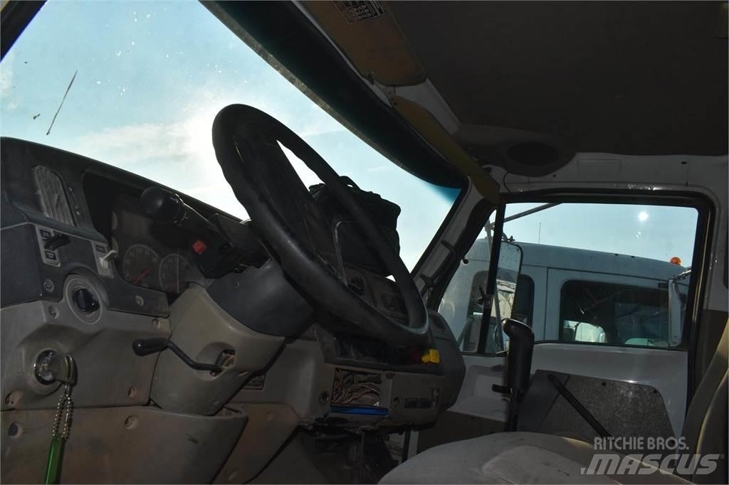 Sterling L9500 Camiões basculantes