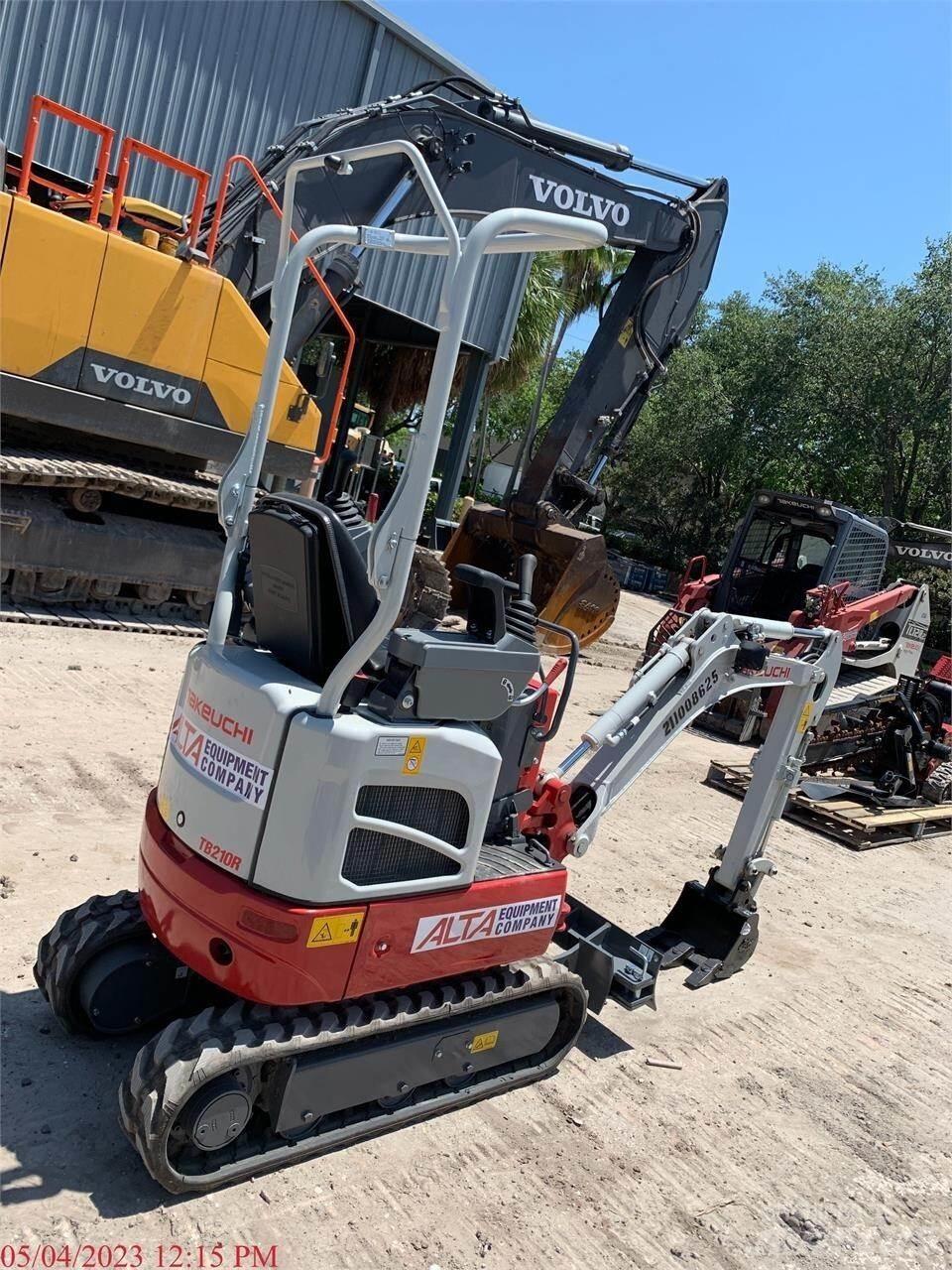 Takeuchi TB210R Mini Escavadoras <7t