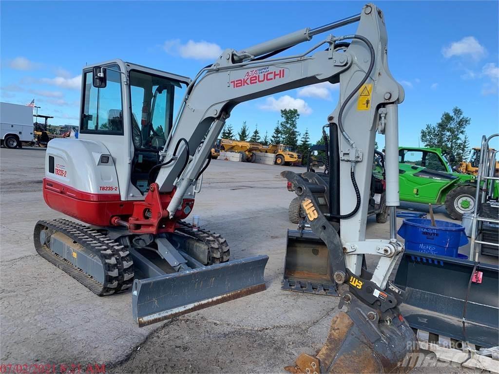 Takeuchi TB235-2 Mini Escavadoras <7t