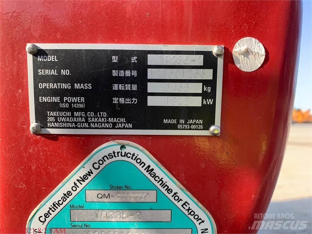 Takeuchi TB235-2 Mini Escavadoras <7t