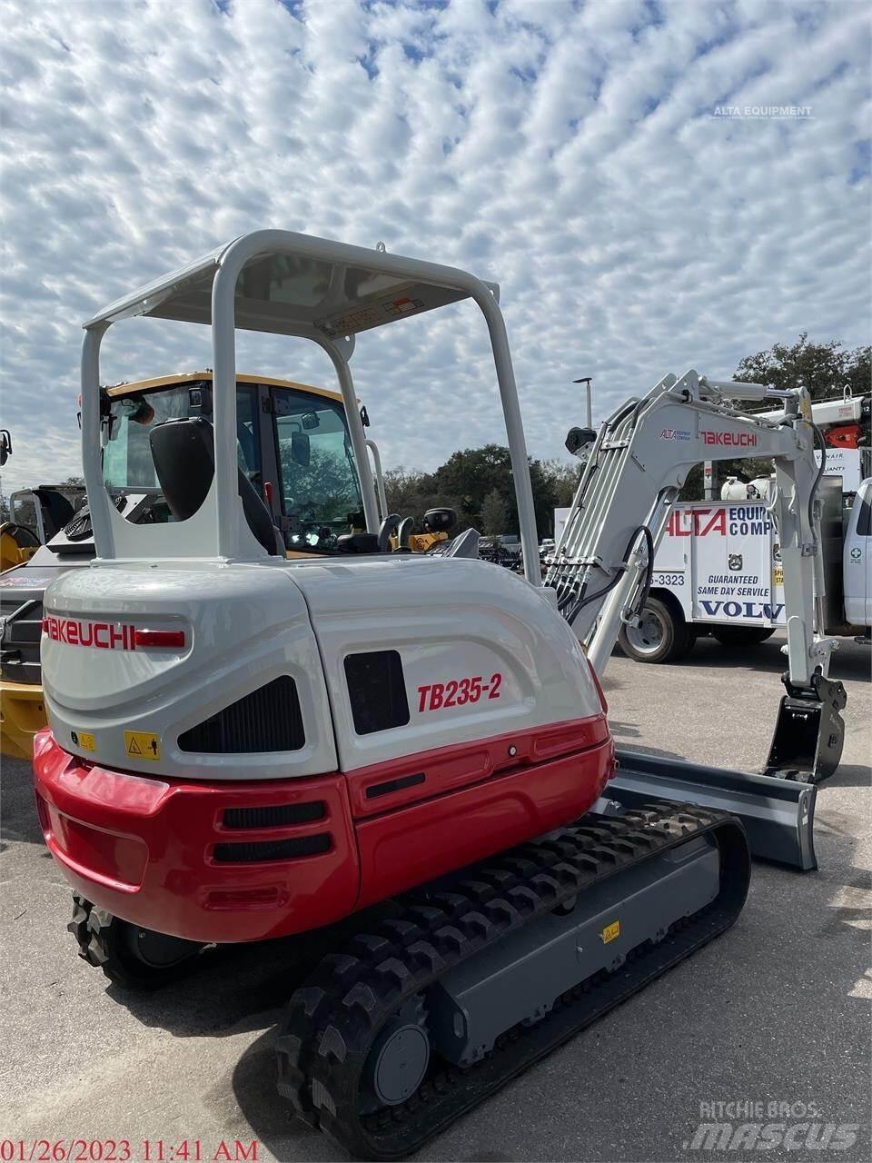 Takeuchi TB235-2 Mini Escavadoras <7t