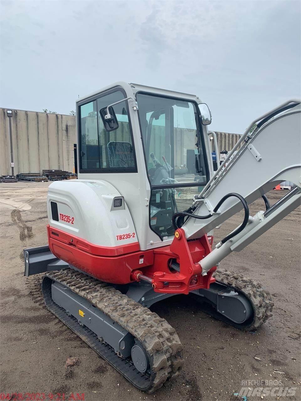 Takeuchi TB235-2 Mini Escavadoras <7t