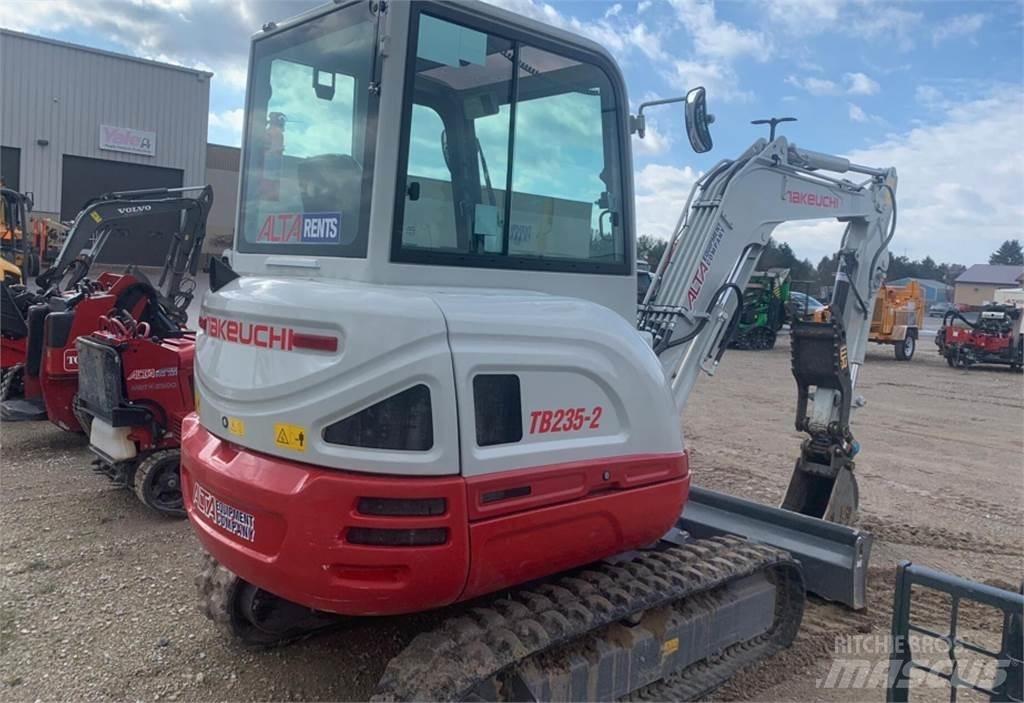 Takeuchi TB235-2 Mini Escavadoras <7t
