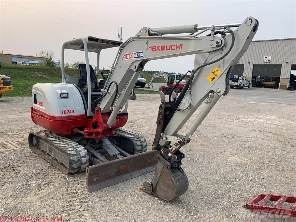 Takeuchi TB240 Mini Escavadoras <7t