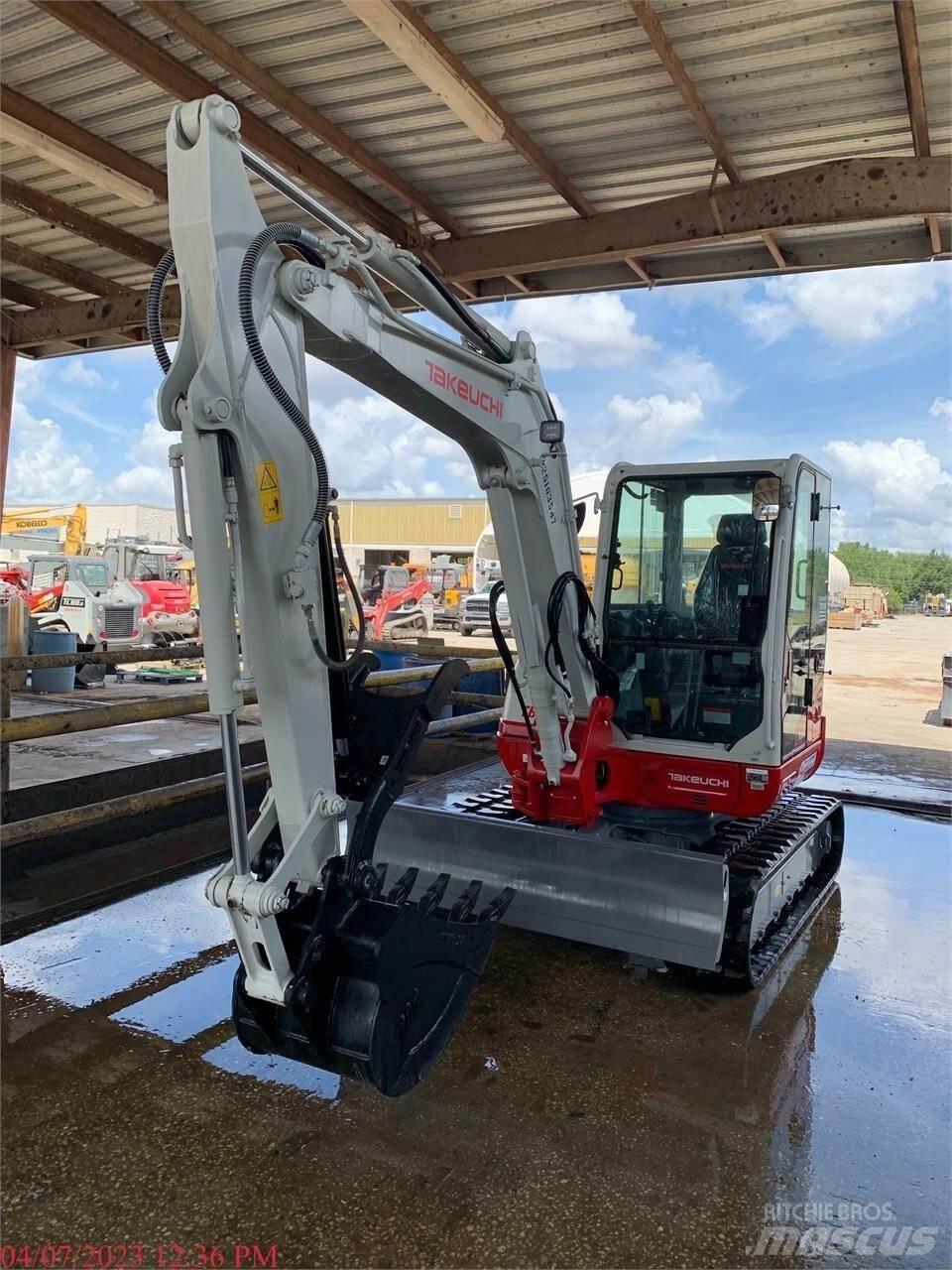 Takeuchi TB250-2 Mini Escavadoras <7t