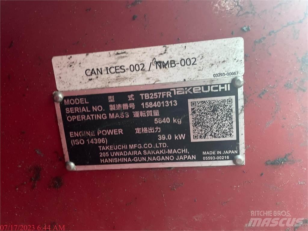 Takeuchi TB257FR Escavadoras de rastos