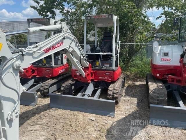 Takeuchi TB335R Mini Escavadoras <7t