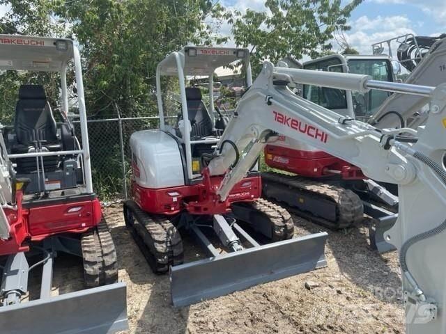 Takeuchi TB335R Mini Escavadoras <7t