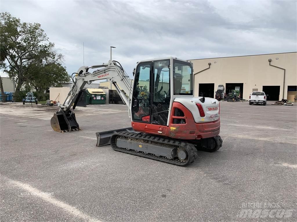 Takeuchi TB370 Escavadoras de rastos
