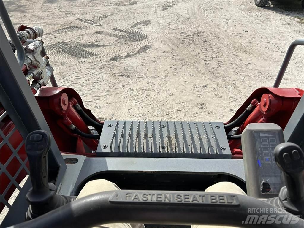 Takeuchi TL8 Carregadoras de direcção deslizante