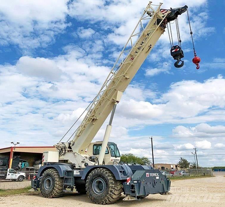 Terex RT670-1 Gruas Fora-de-estrada