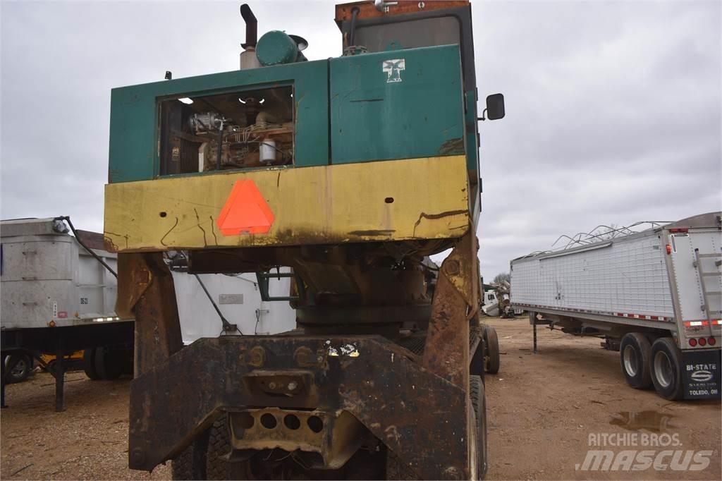 Timberjack 330 Reboques Florestais