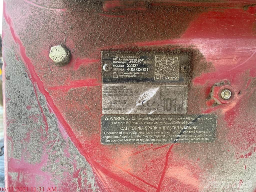 Toro DINGO TX1000N Carregadoras de direcção deslizante
