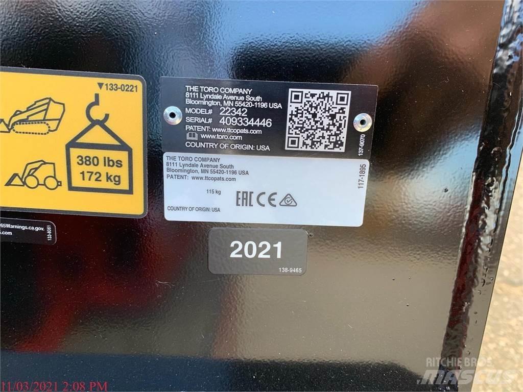 Toro DINGO TX1000W Carregadoras de direcção deslizante