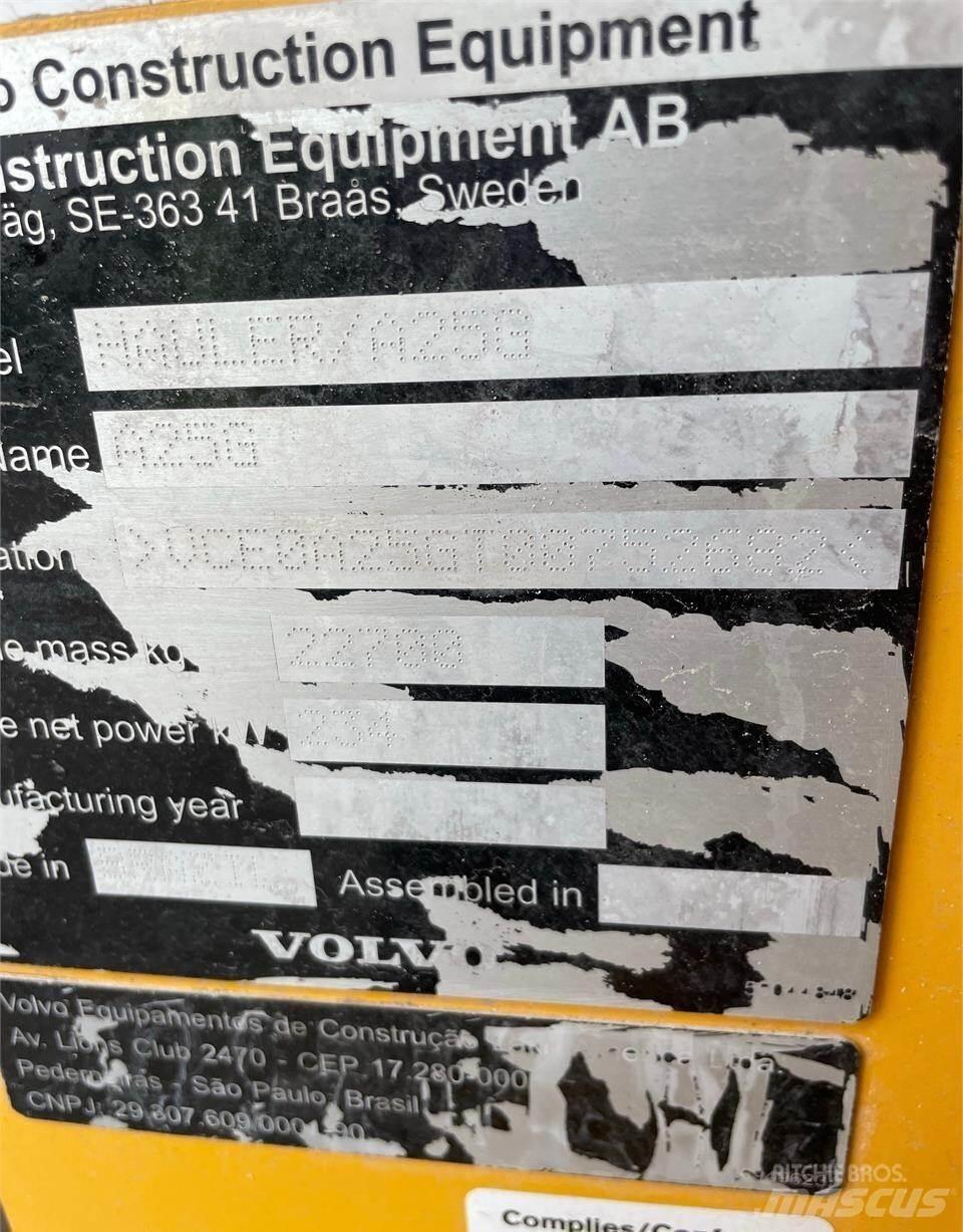 Volvo A25G Camiões articulados