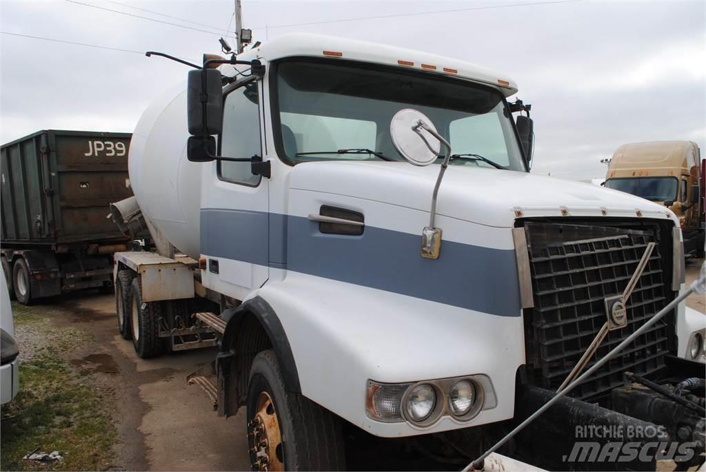 Volvo VHD64B200 Camiões de betão