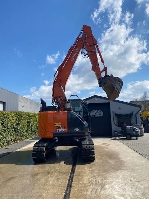 Hitachi 135US-6 Escavadoras de rastos
