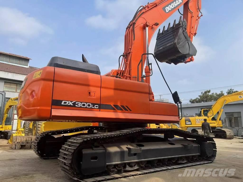 Doosan DX300LC Escavadoras de rastos