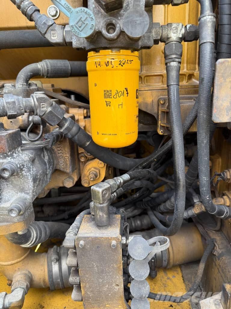 CAT 323 D L Escavadoras de rastos