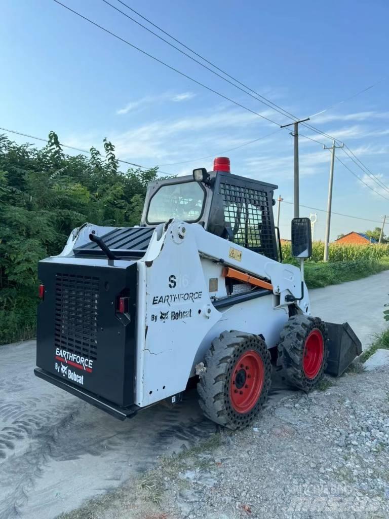 Bobcat S16 Carregadoras de direcção deslizante