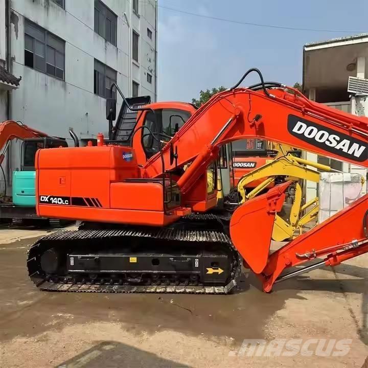 Doosan DX150 Escavadoras de rastos