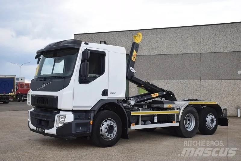 Volvo FE 320 Camiões Ampliroll