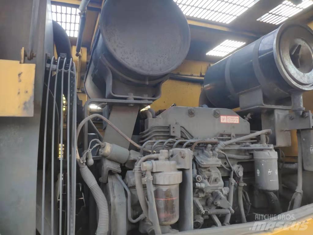 Komatsu WA 320-3 Pás carregadoras de rodas