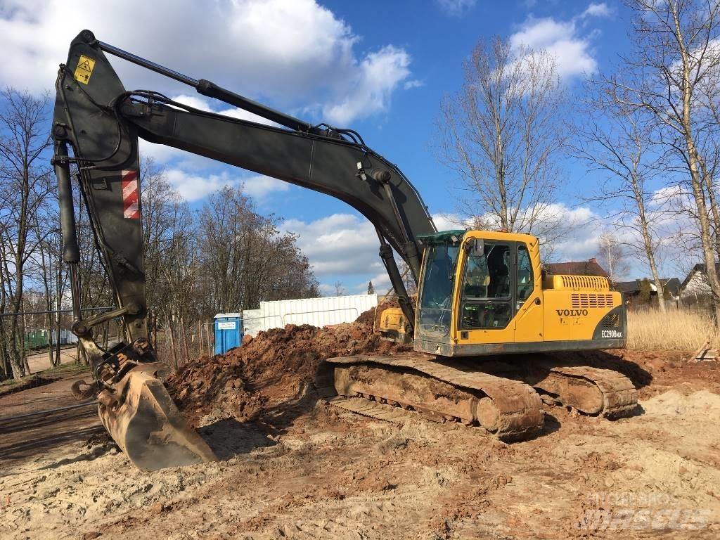 Volvo EC 240 B N LC Escavadoras de rastos