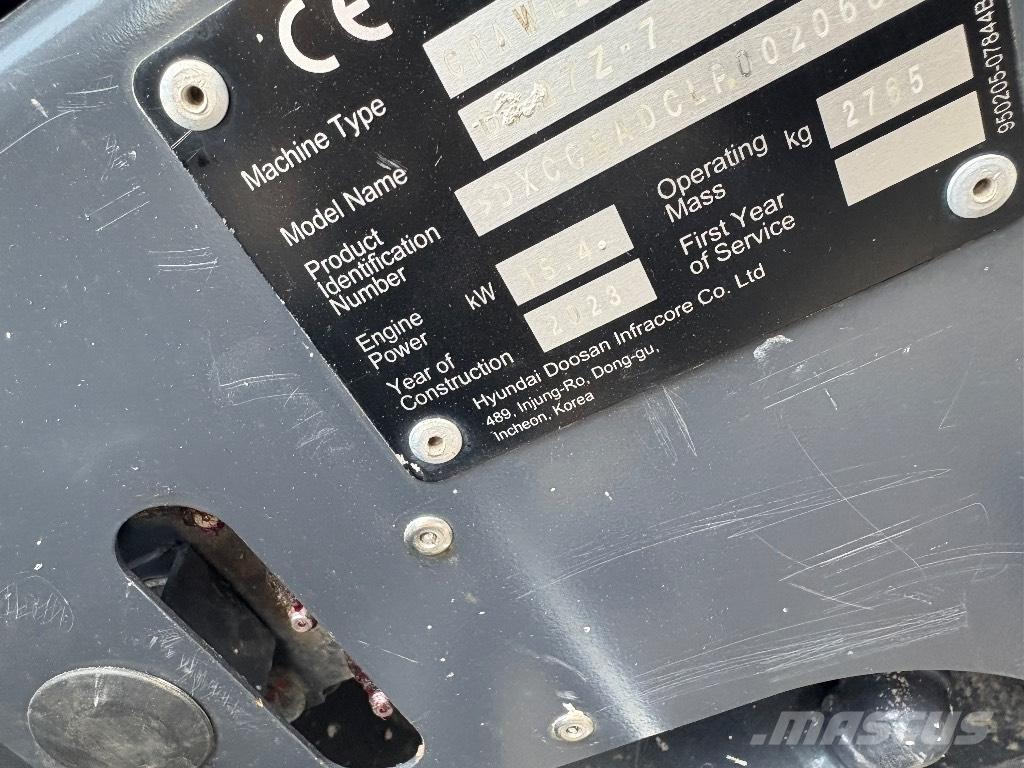 Doosan DX 27 Z Mini Escavadoras <7t