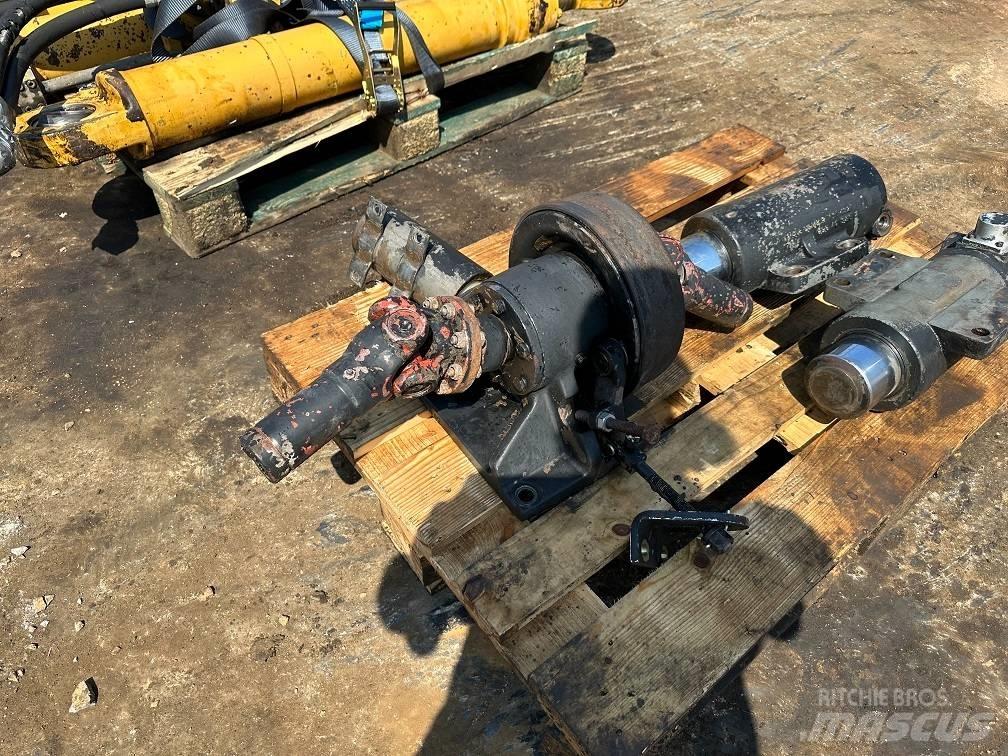 CAT 214 B FT gearbox Escavadoras de rodas