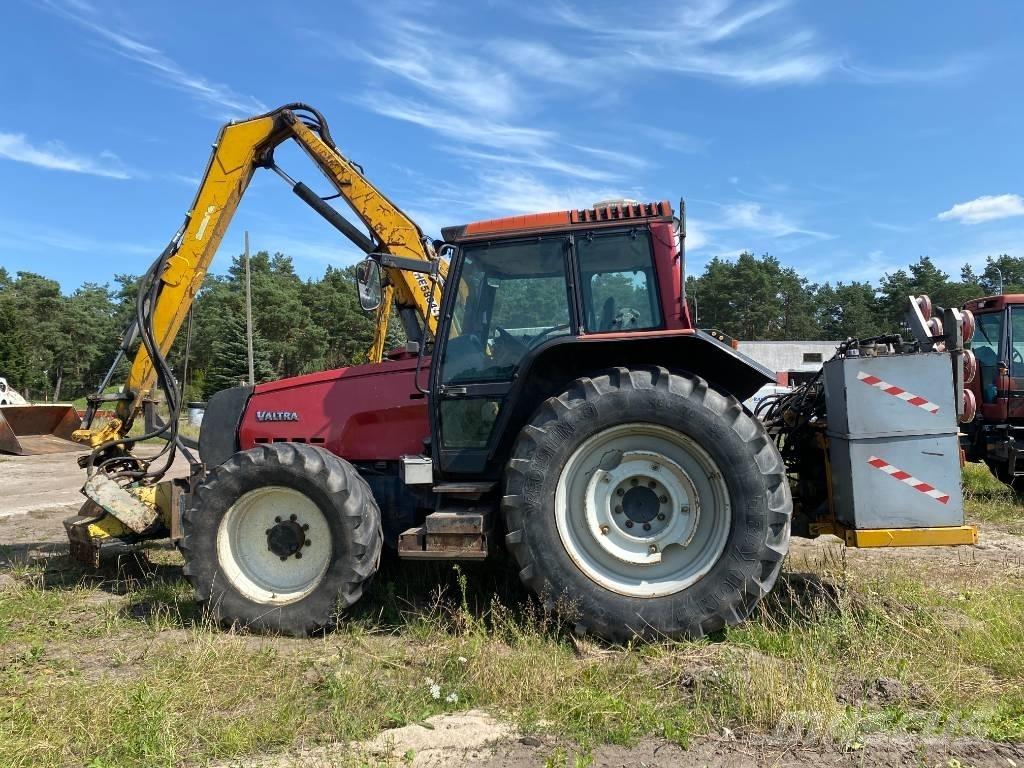Valtra 6350 Tratores Agrícolas usados