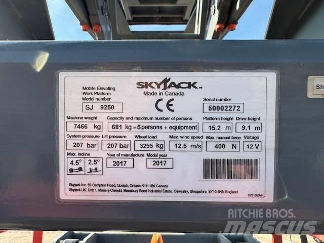 SkyJack SJ 9250 RT Elevadores de tesoura