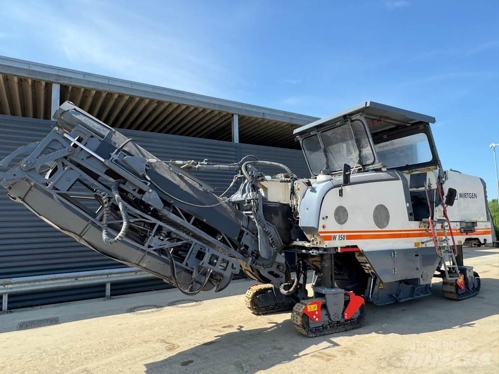 Wirtgen W 150 Fresadoras de asfalto