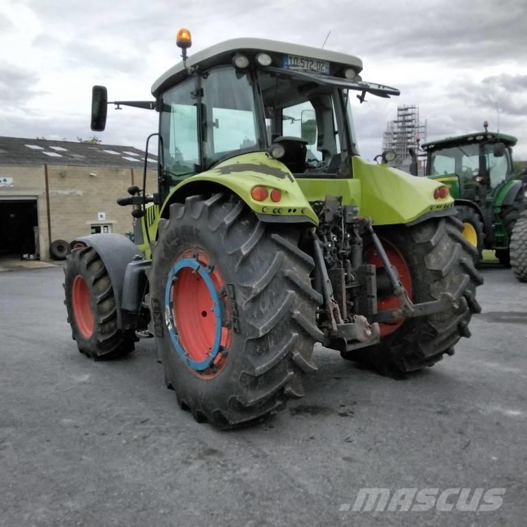 CLAAS 640 ARION Tratores Agrícolas usados