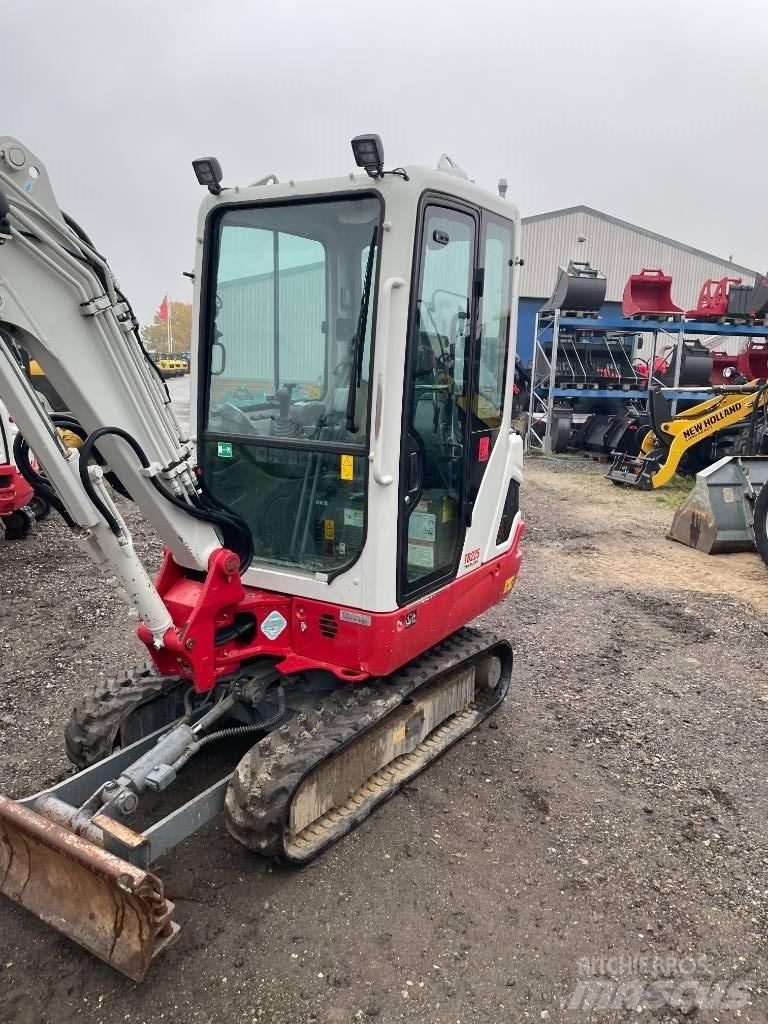 Takeuchi TB 225 Mini Escavadoras <7t