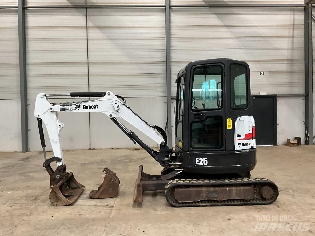 Bobcat E 25 Mini Escavadoras <7t
