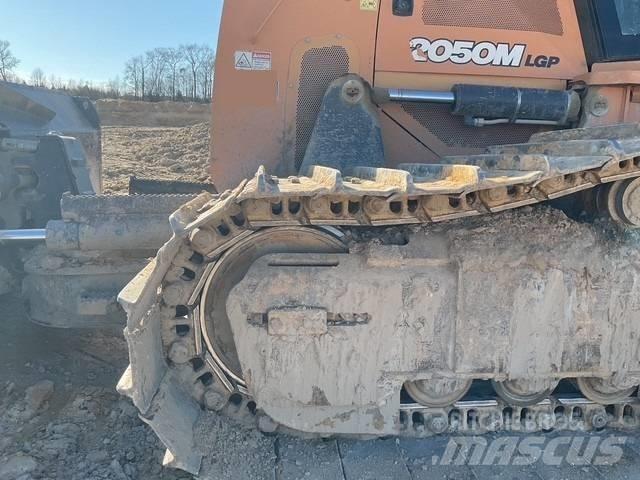 CASE 2050 M LGP Dozers - Tratores rastos