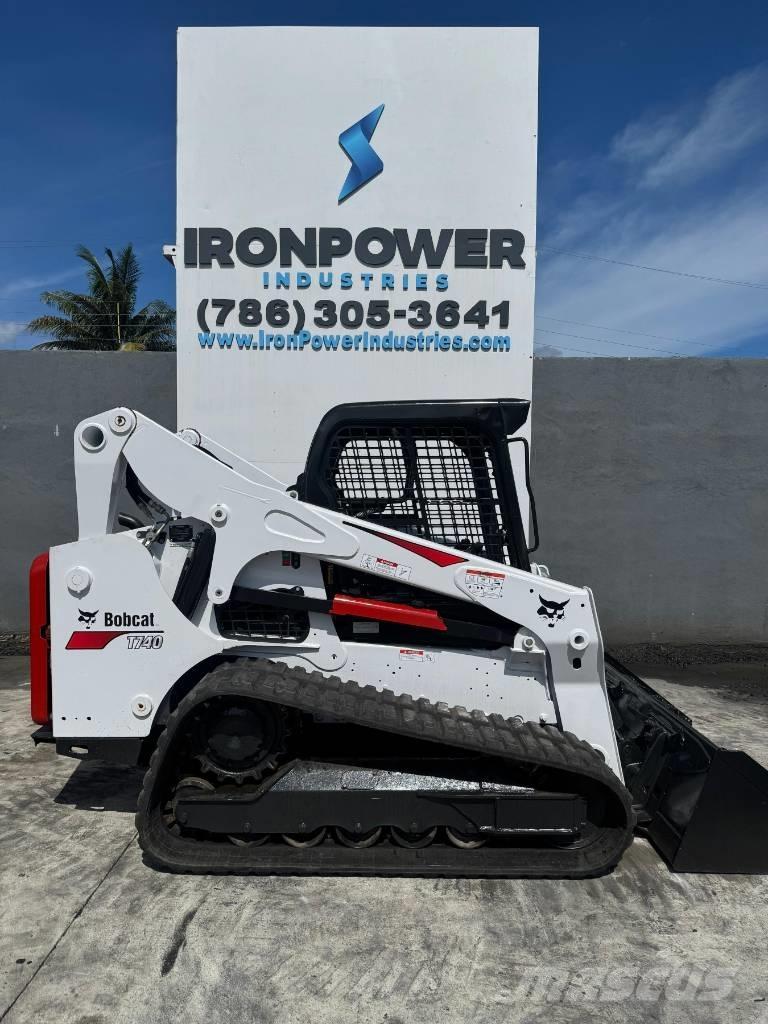 Bobcat T 740 Carregadoras de direcção deslizante