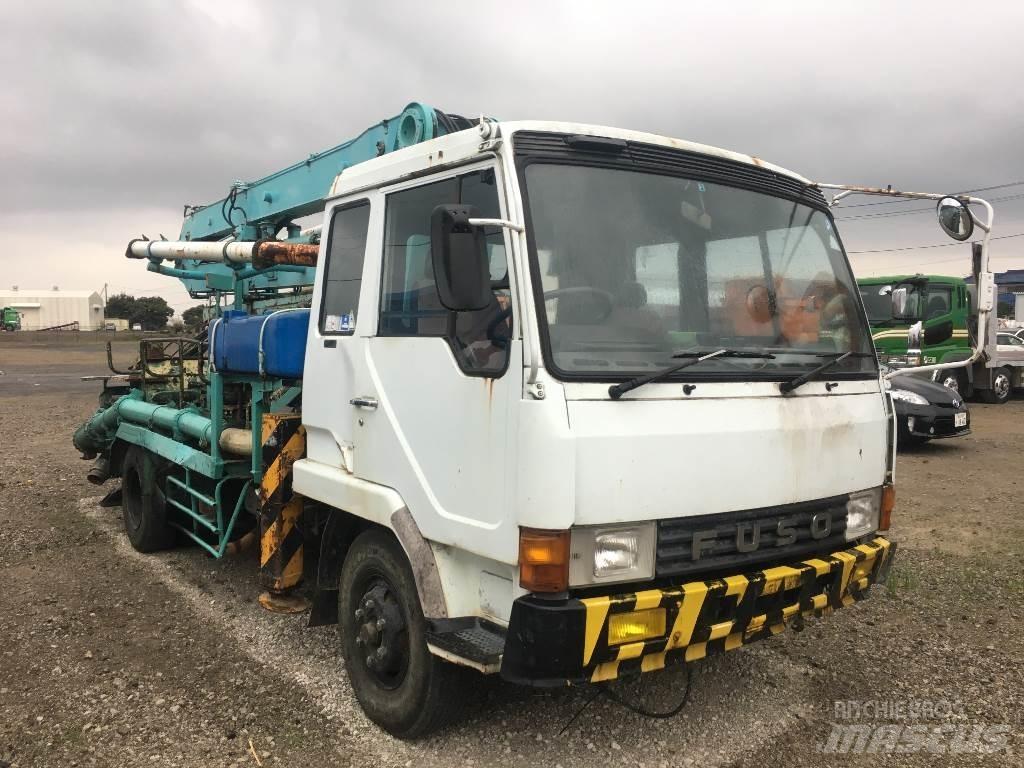 Mitsubishi DC-700BR Camiões bomba Betão