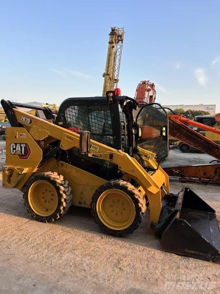 CAT 262 D Carregadoras de direcção deslizante