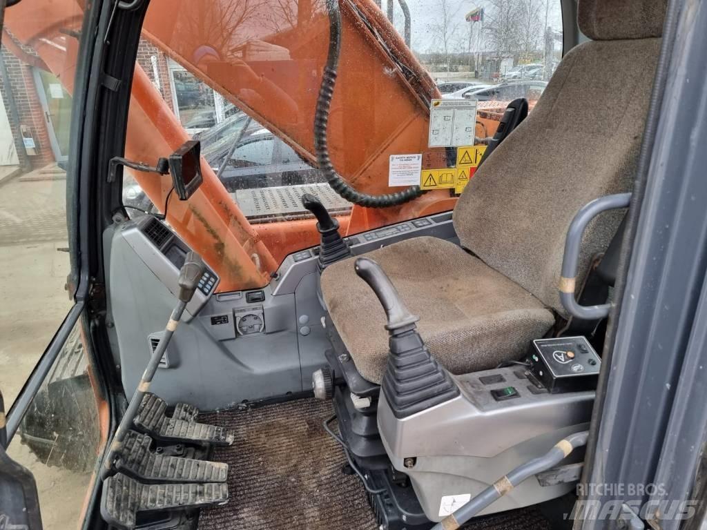 Doosan DX 225 LC Escavadoras de rastos