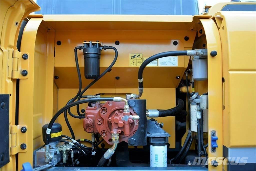 Hyundai Robex 220 Escavadoras de rastos